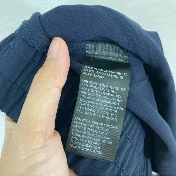 Chico's Navy Soft Lightweight Pull-on Pants/Joggers Large - Picture 3 of 8